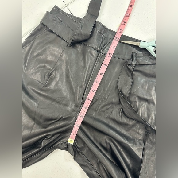 Paige Melila Black Vegan Leather Paperbag Waist Straight Leg Cropped Pants Sz 4 - Picture 6 of 13